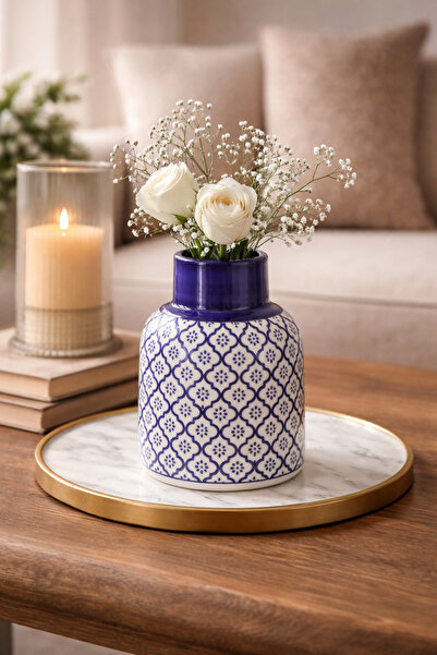 N.zone Blue and white ceramic vase with elegant geometric patterns – a sophis...