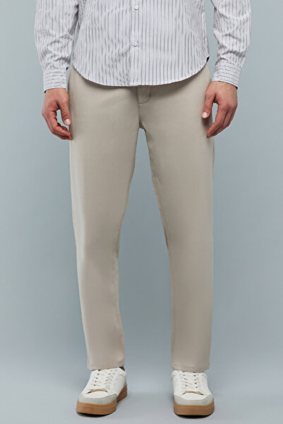 R&B Solid Slim Fit Pants with Button Closure