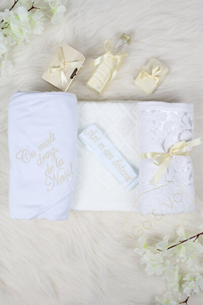 GoVo Kids Trusou botez brodat, "Cu drag de la Nasi" – Set botez, 7 piese, Cad...