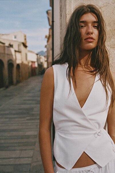 Pull & Bear Yanları bağlamalı rustik yelek