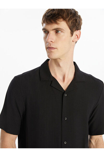 LC Waikiki قميص رجالي من Shining Store من مجموعة Sparkling Choices بياقة كوبية