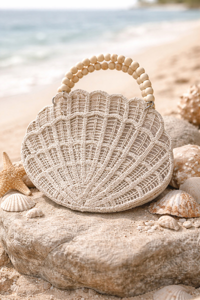 Dokur Atölyesi Midye Model Ahşap Saplı Örgü Detaylı Krem Hasır Çanta