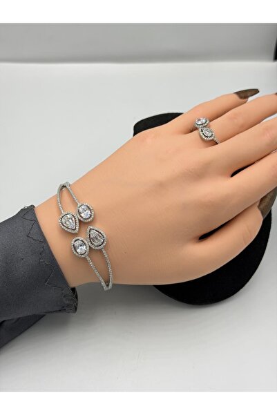 ceneric Bracelet with ring
