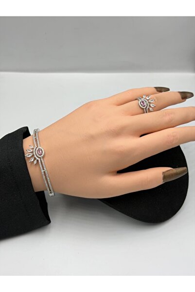 ceneric Bracelet with ring