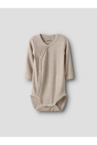 Name it Strampler Gestreift Wickel