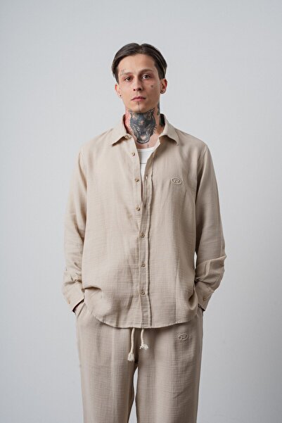 Respire Cămașă pentru bărbați R cu mânecă lungă brodată din muselină supradim...