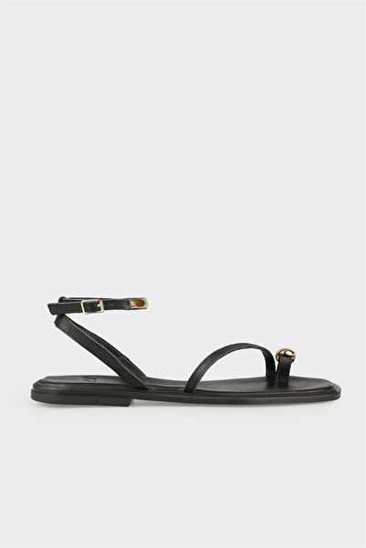 Elle Shoes Siyah Deri Kadın Sandalet