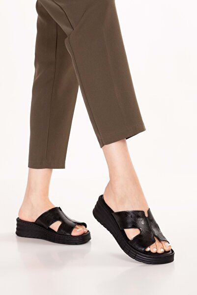 Gondol Genuine Leather Comfort Sole Comfortable Daily Slipper Irm.130 Black