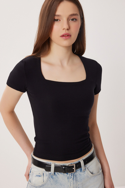 Lovelyİstanbul Πλεκτό μπλουζάκι με τετράγωνο γιακά LDZ0060 ΜΑΥΡΟ