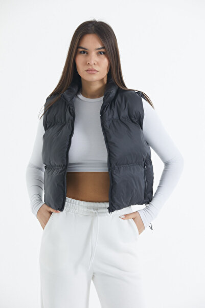 Space Fashion Women's Black Crop Puffer Vest