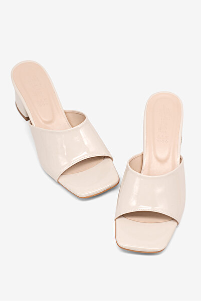 Tonny Black Women's Beige Comfortable Heels Slipper