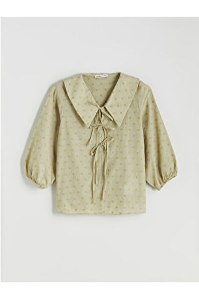 LC Waikiki مودانوفا سيزون بلوزة خضراء ياقة دائرية مطرز بفيونكة