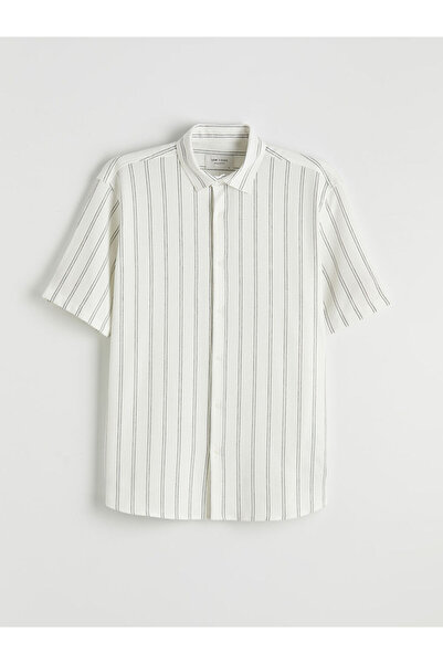 LC Waikiki Ανδρικό ριγέ κοντομάνικο πουκάμισο σε κανονική εφαρμογή από το Giy...