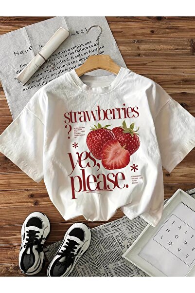 Oksit Vintage Style Strawberry Printed Women's Oversized Cream T-Shirt - Cott...
