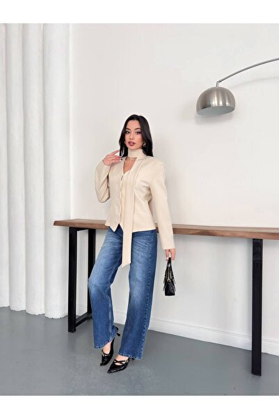 MODA DURAĞI Vatkalı Fular Detaylı Ceket