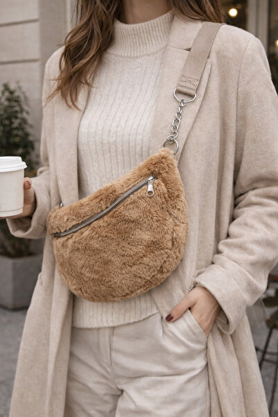 karantuhafiye Plush Crisscross Straps Women's Bag / Chain Detail / Adjustable...