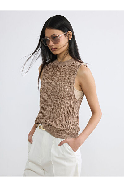 LC Waikiki Maro guler rotund tricotaj cu aspect dantelat Tricou tricotat pent...