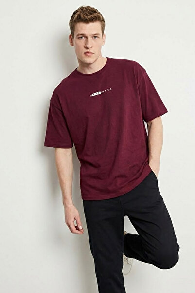 COMBİNE MİCHAİL Men's Text Printed Oversize Claret Red T-Shirt