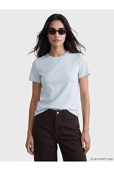 LC Waikiki قميص نسائي قصير من Zero Roba يوفر الأناقة من UZG STORE