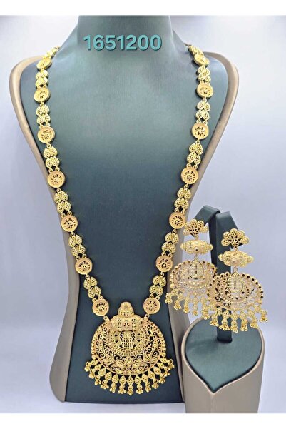 Arjwan Accessories A stunning women's jewelry accessory set