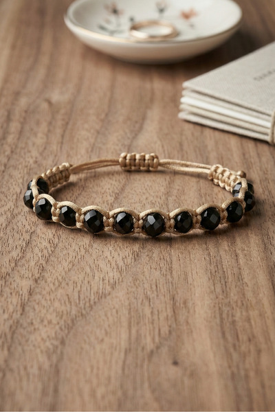 Mementoboxes Erkek Kristal Siyah Boncuklu Makrome Bileklik