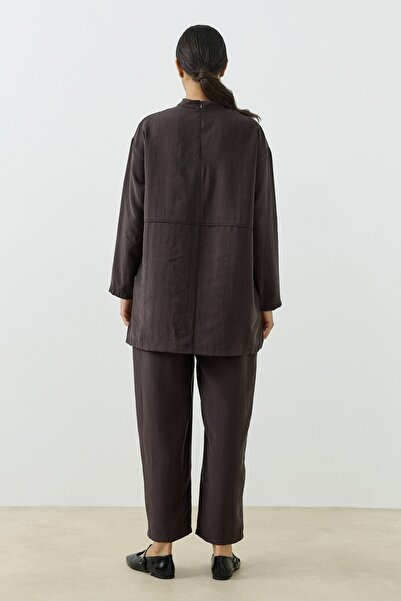 QANU Zarel Suit Brown