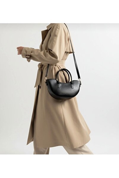 Butik Deri Oval Asimetrik Kesim Çanta