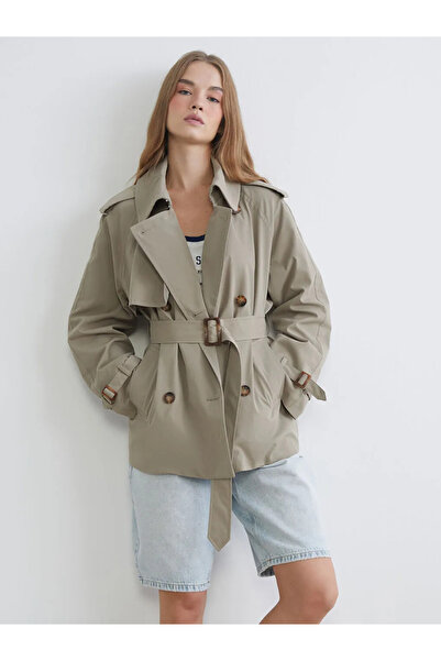 LC Waikiki XSIDE Haki Gömlek Yaka Oversize Kadın Trençkot