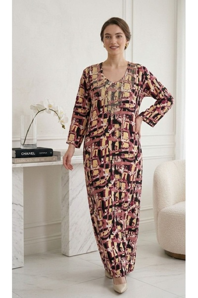 BRK Soft Emirati-style embroidered shirts with ready-made designs and a varie...