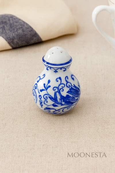 Madame Coco Alita Salt Shaker