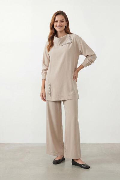 Puane Жіночий комплект з тунікою з декольте та камінням та брюками - 14448TKS