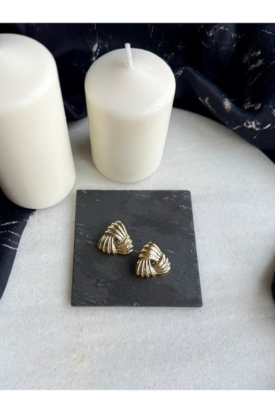 Merishe Jewerly Gold Triangle Weave Lightweight Stud Earrings