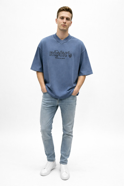 ALANAQA Box Oversized T-Shirt (Unisex)