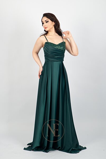 Navi Eywa Zümrüt Yeşili Kloş Etekli İşlemeli Romantik Davet Elbisesi