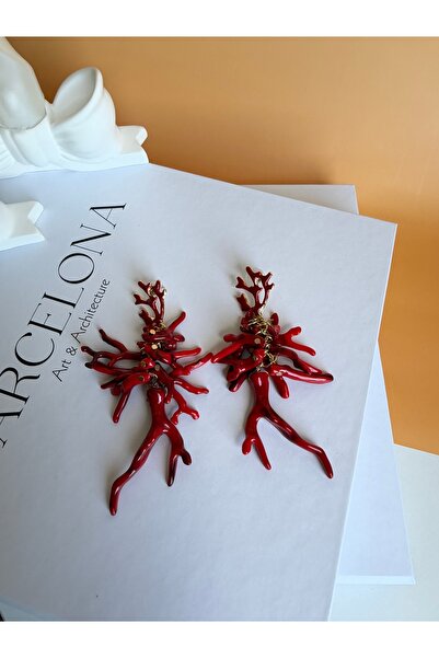 Dlaraatelier Kırmızı Mercan Formlu Gold Detaylı Küpe