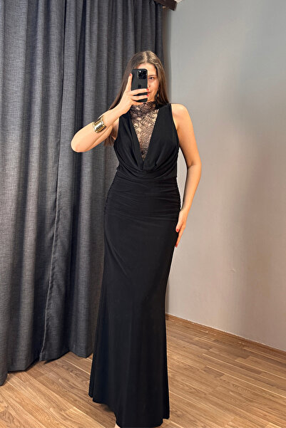 Sorridi Lace Detailed Degaje Collar Stylish Long Dress