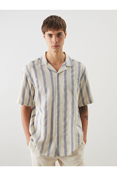 LC Waikiki Cămașă texturată pentru bărbați, cu mâneci scurte, cu linie dreapt...