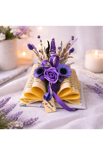 velve Aranjament floral in forma de carte cu trandafir din sapun mov, flori s...