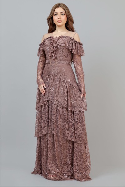 Opera Fashion Long-sleeved Lace dress with an elegant belt