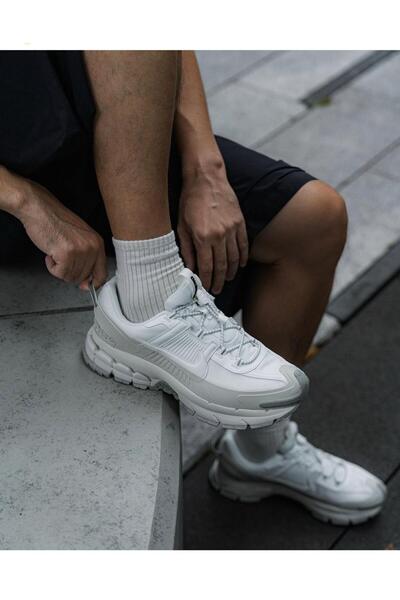 Nike Zoom Vomero Roam Unisex Sneakers Sports Shoes