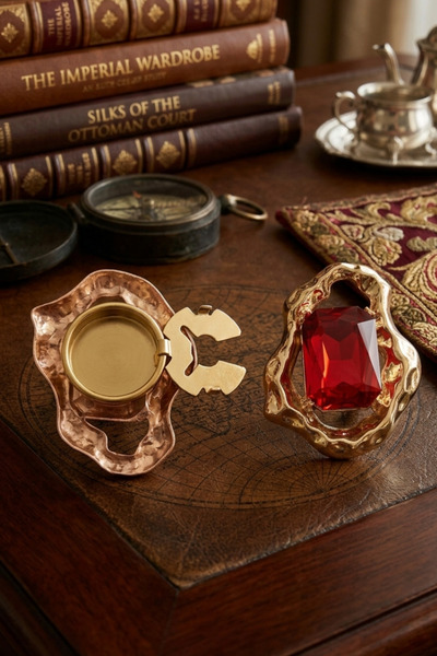 Reoona Yakut Kırmızısı Taşlı Asimetrik Kesim Metal Rosegold Elegant Düğme Bro...