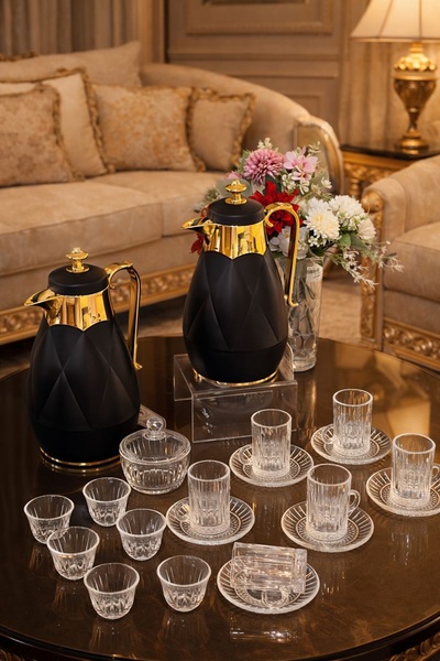 Louvre Louvre thermos set with 6 tea cups, 6 coffee cups, and a date bowl