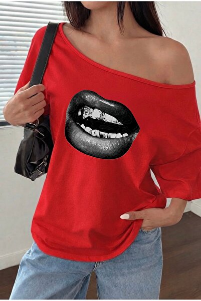 FUFLUNS Lip Printed Oversized Women's Boat Neck T-Shirt