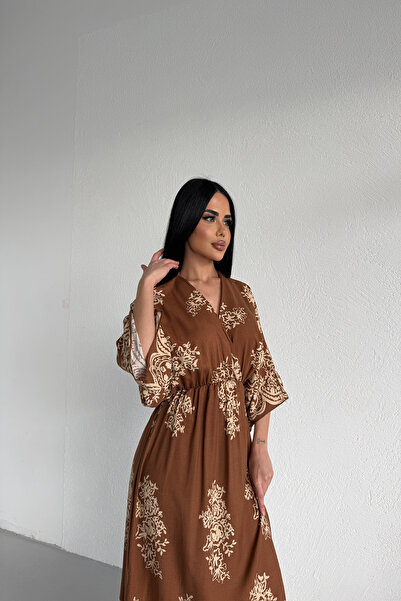 KAMACI BUTİK بأزرار على الجهتين فستان صيفي من الفيسكون مع ياقة وحزام مطاطي عن...