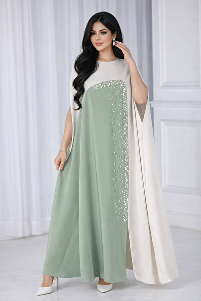 Elegant Elegant jalabiya in crepe fabric, decorated with crystals and pearls