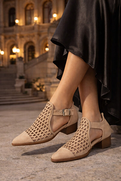 Defne Trend Store حذاء سيلفا نسائي قص بالليزر بكعب بإبزيم بوصة ومقاس جلد سويد...