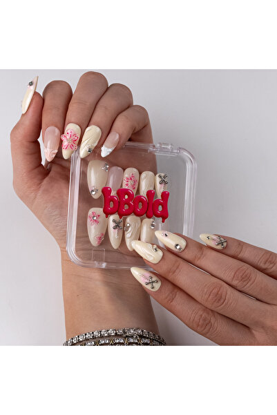 Bbold Beauty Creamy Dream Jel Takma Tırnak (L Beden)