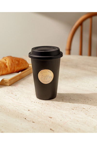 Madame Coco كأس الذهب الكبير