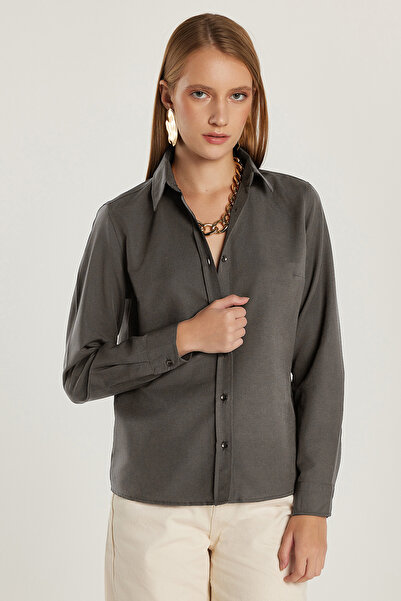 Tudors Women's slim-fit long sleeve anthracite basic shirt