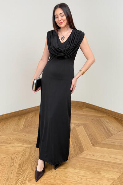 Cappmoda ELB-4542 Siyah Degaje Yaka Kolyeli Sandy Uzun Elbise